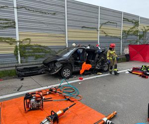 Wypadek w Szklanej Hucie pod Sieradzem na trasie S8 [ZDJĘCIA]