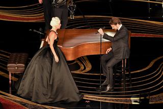 Oscary 2019: występ Lady Gagi i Bradleya Coopera udowadnia, że pomiędzy gwiazdami iskrzy