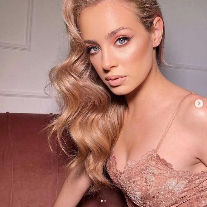 Wiktoria Gąsiewska w bieliźnie