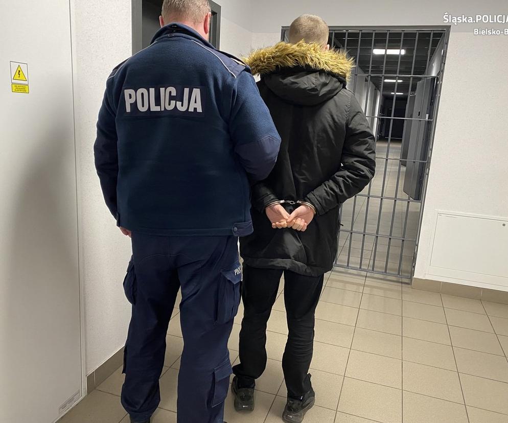Bielsko-Biała: Zatrzymano sprawców piątkowego pobicia. Ofiara została raniona nożem
