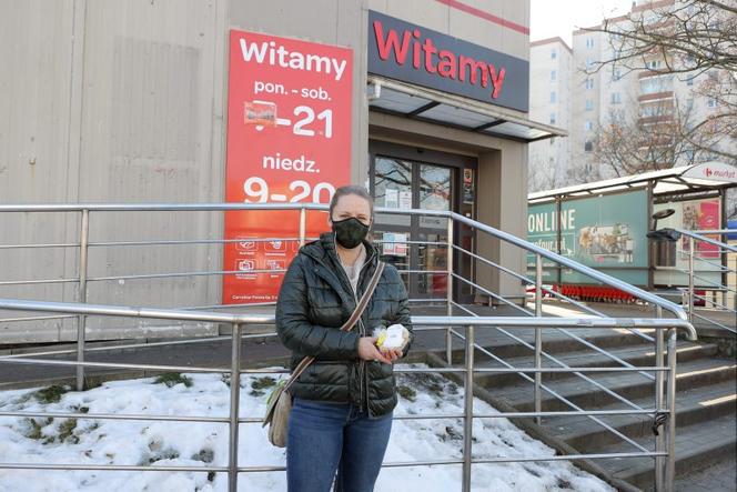 Sprzedali jej orzechy z robakami 