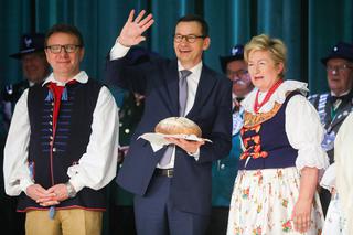 Sondaż dla „Super Expressu”: To JEGO Polacy chcą na premiera