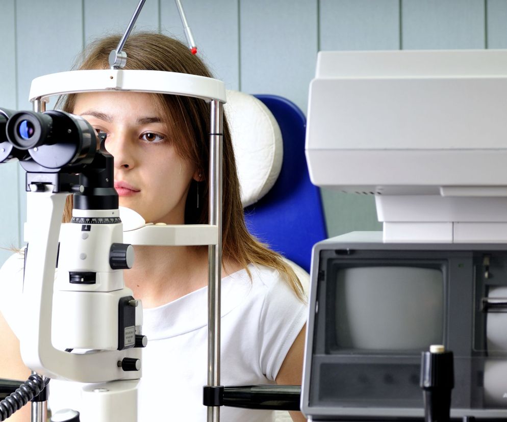 Jaskra młodzieńca  to choroba oczu, której  objawy  nie są charakterystyczne. Jakie są przyczyny i pozostałe czynniki ryzyka jaskry młodzieńczej? Jakie są objawy i jak wygląda leczenie?