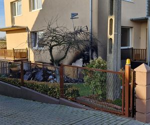 Potężny wybuch wstrząsnął spokojną ulicą Kwiatową w Chełmnie. Rodzice próbowali ratować syna