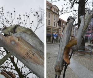 Przed ratuszem w Olsztynie stanęła Niezłomna Ukraina. Rzeźbę będzie można wylicytować [ZDJĘCIA]