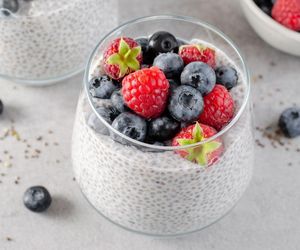 Wymieszaj te składniki i wstaw do lodówki. Kokosowy pudding chia podbije każde podniebienie 