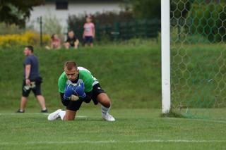 SKANDAL w Sosnowcu! Sędzia został POBITY przez kibiców na boisku. Trafił do szpitala!