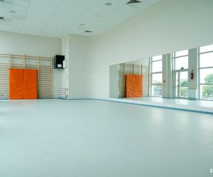 Hala sportowa przy ZSHG w Gdyni, ul. Morska 77