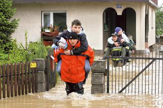Małopolskie: Ocalili rodzinę Mazurów przed potopem