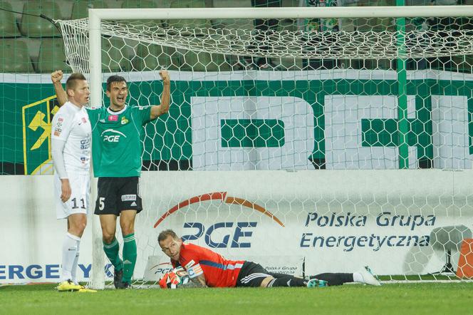 GKS Bełchaów - Pogoń Szczecin