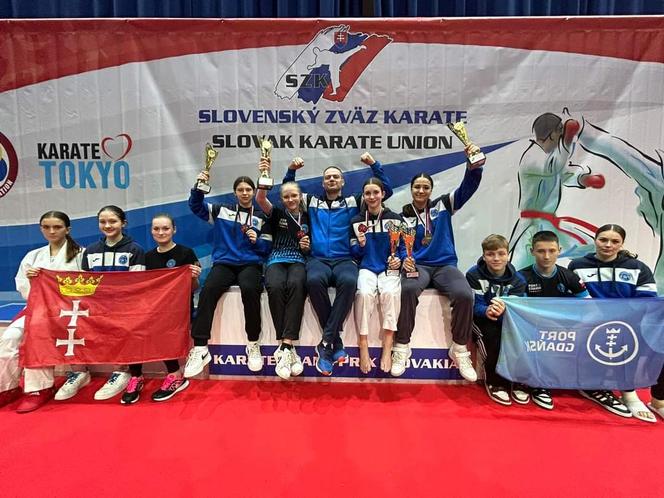  Karatecy gdańskiego Klubu Karate SONKEI z 7 medalami. Za nimi udane zawody 