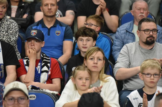 Arriva Polski Cukier Toruń - Anwil Włocławek, zdjęcia kibiców i zawodników z 4. meczu fazy play-off Orlen Basket Ligi