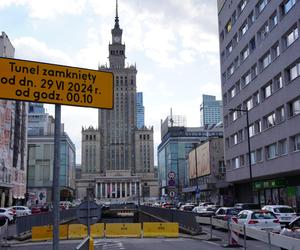 Zamknięty tunel pod Marszałkowską powoduje korki w centrum stolicy 