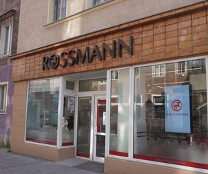 Kosmetyki Avon nie we wszystkich sklepach Rossmann. Gdzie są dostępne? Jest lista drogerii