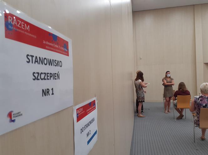 Akcja szczepienia w Urzędzie Marszałkowskim w Toruniu