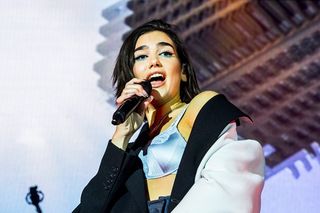 Dua Lipa - wiek, Instagram, wzrost, album, chłopak