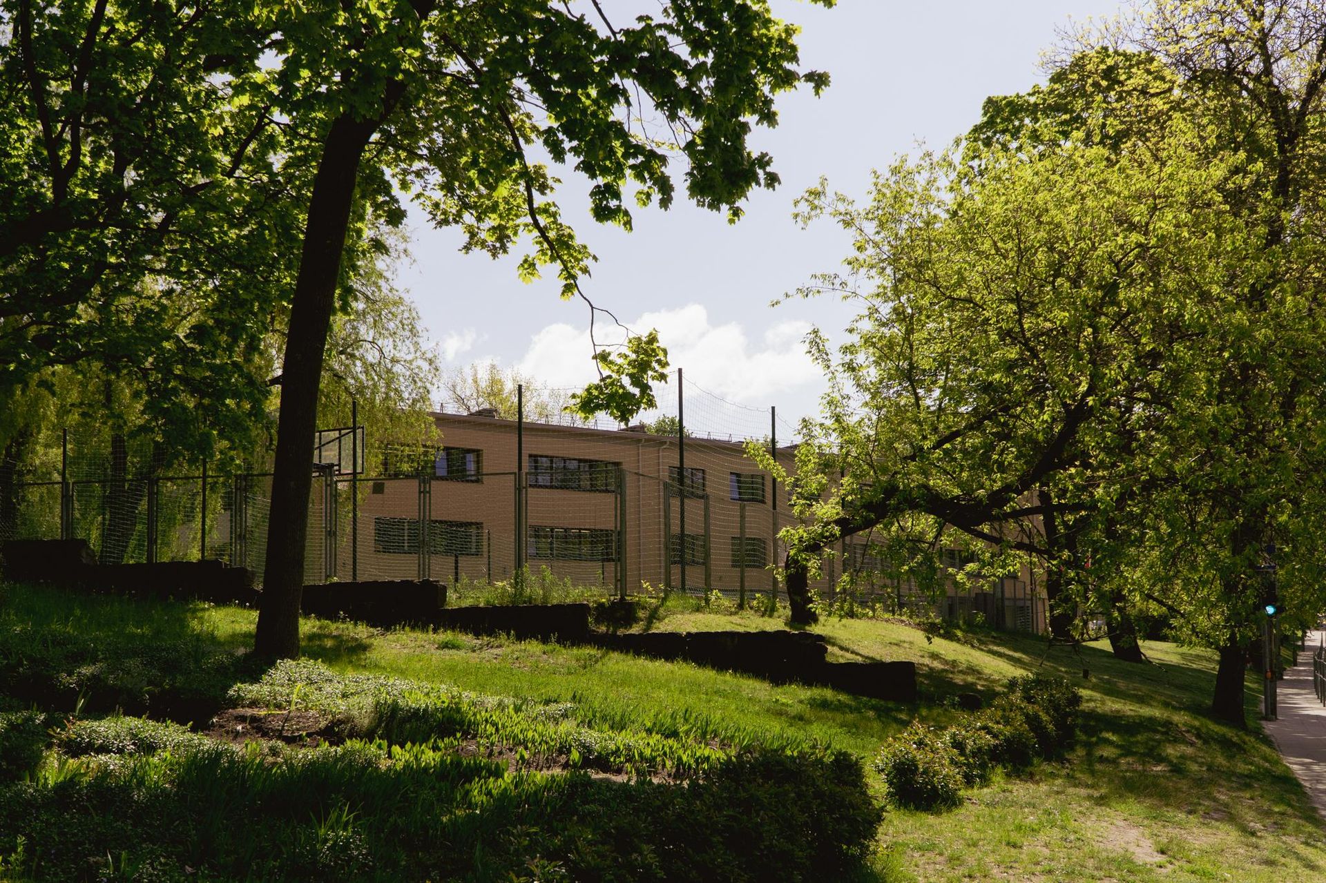 Szkoła projektu Romualda Gutta w Wilnie