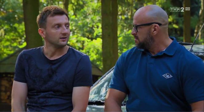 M jak miłość, odcinek 1404. Andrzejek (Tomasz Oświeciński), Bartek (Arkadiusz Smoleński)