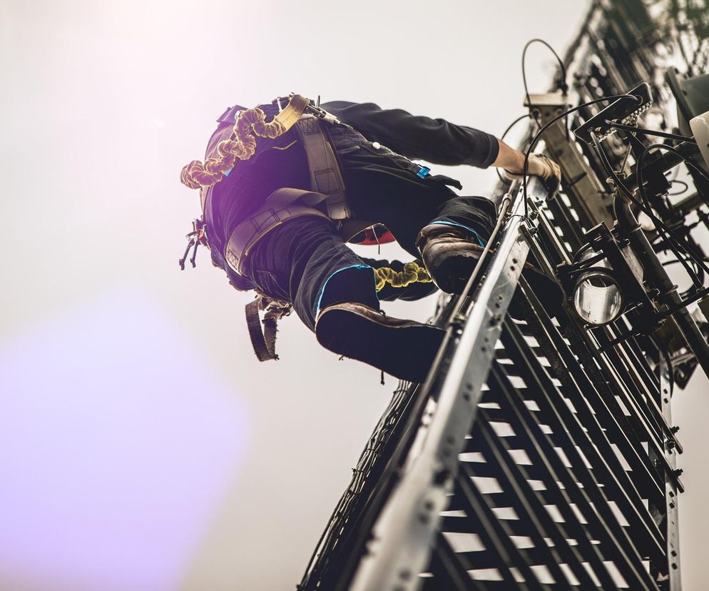 Śmiertelny wypadek podczas prac na wieży. „Spadł z 30 metrów”