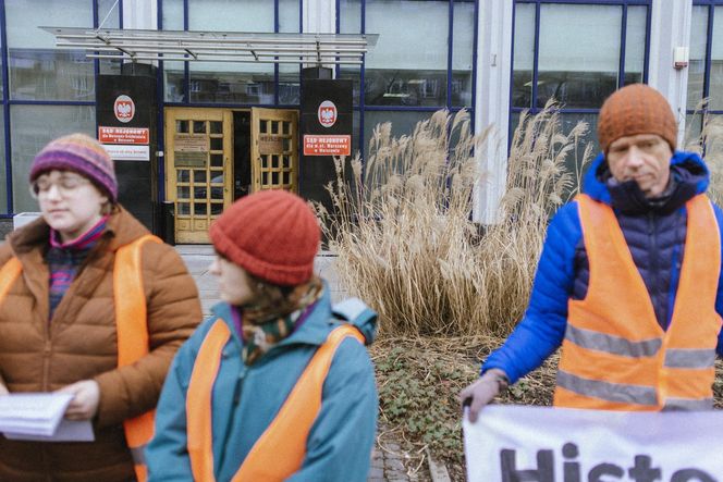 Kilkudziesięciu aktywistów stanie przed sądem. Ostatnie Pokolenie szykuje się na procesy za blokady warszawskich ulic