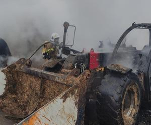 ​Duże straty po pożarze w Wojnowicach. Spaliła się droga maszyna