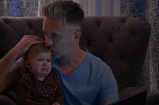 Pierwsza miłość odc. 3608. Artur (Łukasz Płoszajski), Tosia (Zofia Makieła)