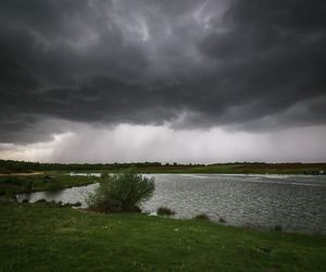 Burze i opady deszczu to nie wszystko. Za pogodą trudno nadążyć