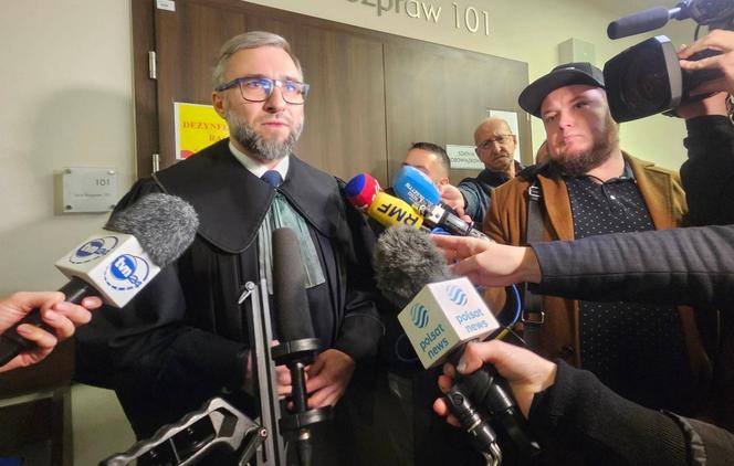 Początek procesu adwokata z Łodzi. Zszokował słowami o "trumnie na kółkach"