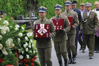 Tu pochowali gen. Waldemara Skrzypczaka 