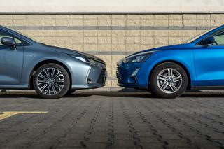 Ford Focus Sedan 1.0 EcoBoost 125 KM 6MT vs. Toyota Corolla Sedan 1.8 Hybrid 122 KM CVT