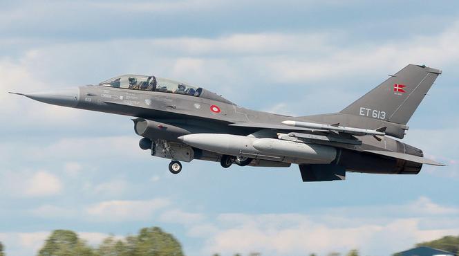 F-16 Dania