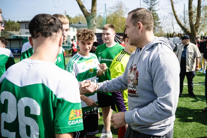 Akcja "Zagraj w piłkę z Karolem Nawrockim" 