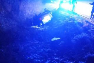 TAJEMNICZY wypadek w Kadczy. Pusty samochód znaleziony w przydrożnym rowie