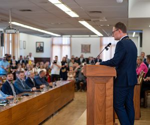 Zaprzysiężenie nowego prezydenta Zabrza. Kamil Żbikowski złożył ślubowanie i zwrócił się do mieszkańców