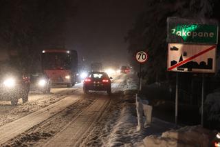 Zimowy paraliż w Małopolsce. Zablokowana Zakopianka. A będzie jeszcze gorzej [ZDJĘCIA]