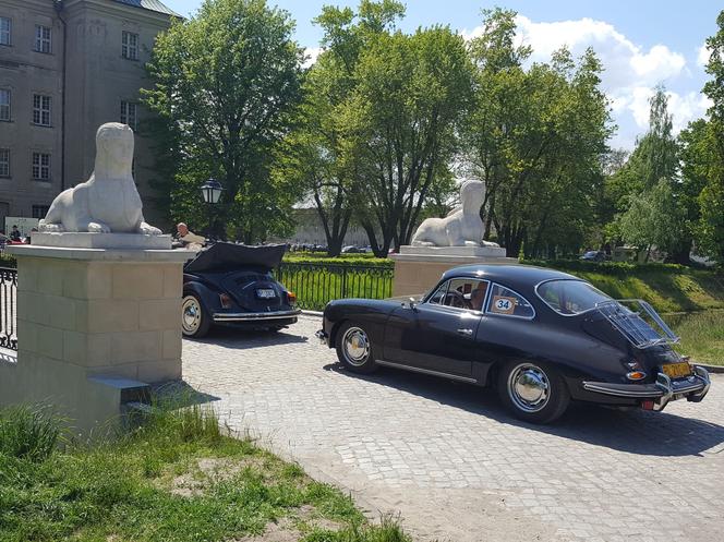 Cacka na kółkach na jubileuszowym rajdzie w Rydzynie