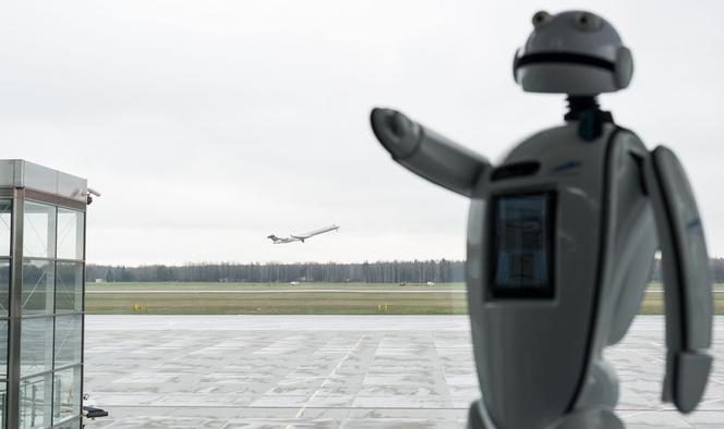 Na wrocławskim lotnisku roboty zastępują ludzi