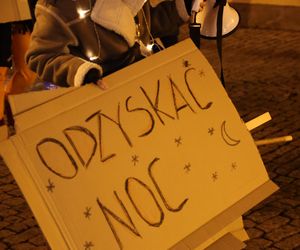 Marsz „Odzyskać noc” w Lublinie. Zwrócili uwagę na problem przemocy wobec kobiet