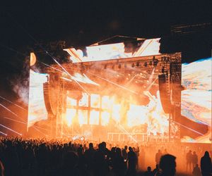 Fajer Festiwal 2025 w TAURON Parku Śląskim. Pierwszy dzień przyciągnął tłumy