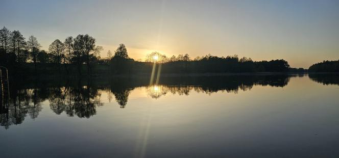 Zmodernizowana plaża na Mazurach przyciąga wielu turystów. Z jakich atrakcji można korzystać? Zobacz zdjęcia!