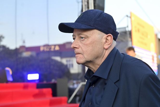 . Schudł i zapuścił wąsy