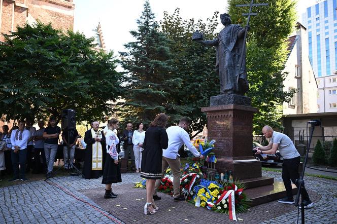 Ukraińcy świętują rocznicę odzyskania niepodległości w Gdańsku. Zniszczono baner przy konsulacie