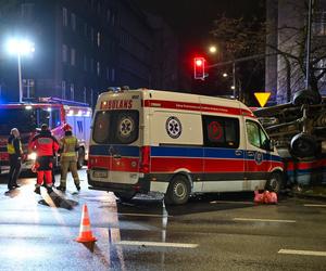 Kraków. Dwie karetki na sygnale zderzyły się na skrzyżowaniu w centrum miasta