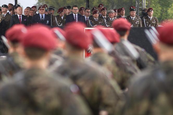 Świętowali żołnierze 6. Brygady Powietrznodesantowej. I inni spadochroniarze również