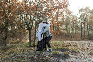Doda Dorota Rabczewska wpada w objęcia ukochanego. 