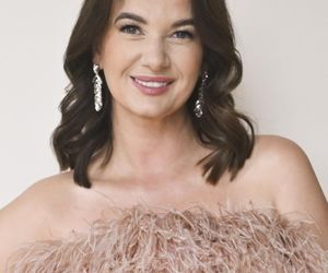 Karolina Malinowska żyła z matką i bratem w skrajnym ubóstwie. Zrządzeniem losu trafiła do modelingu