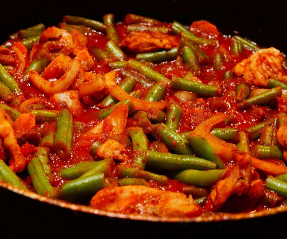 Fasolka szparagowa po bretońsku. To danie bije na głowę klasyczną wersję