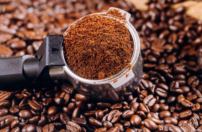 Fusy z kawy – 7 ciekawych pomysłów, jak je wykorzystać