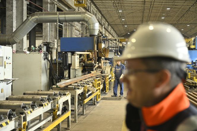 Kraków buduje Warszawie plac Zawiszy. Byliśmy w fabryce, gdzie powstanie 121 elementów wielkiej układanki