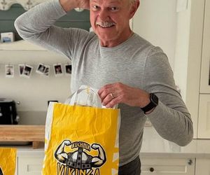 Blondynek z Barcelony. Lewandowski kopiuje Pazurę?